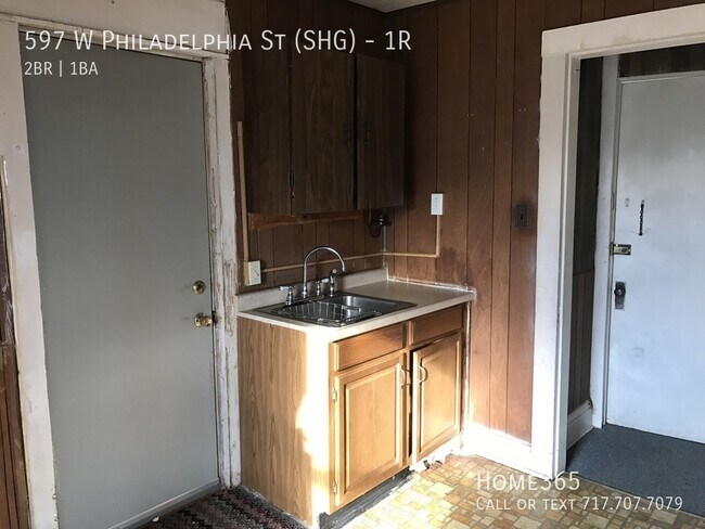 Building Photo - Cozy 2 Bedroom apartment 1st floor