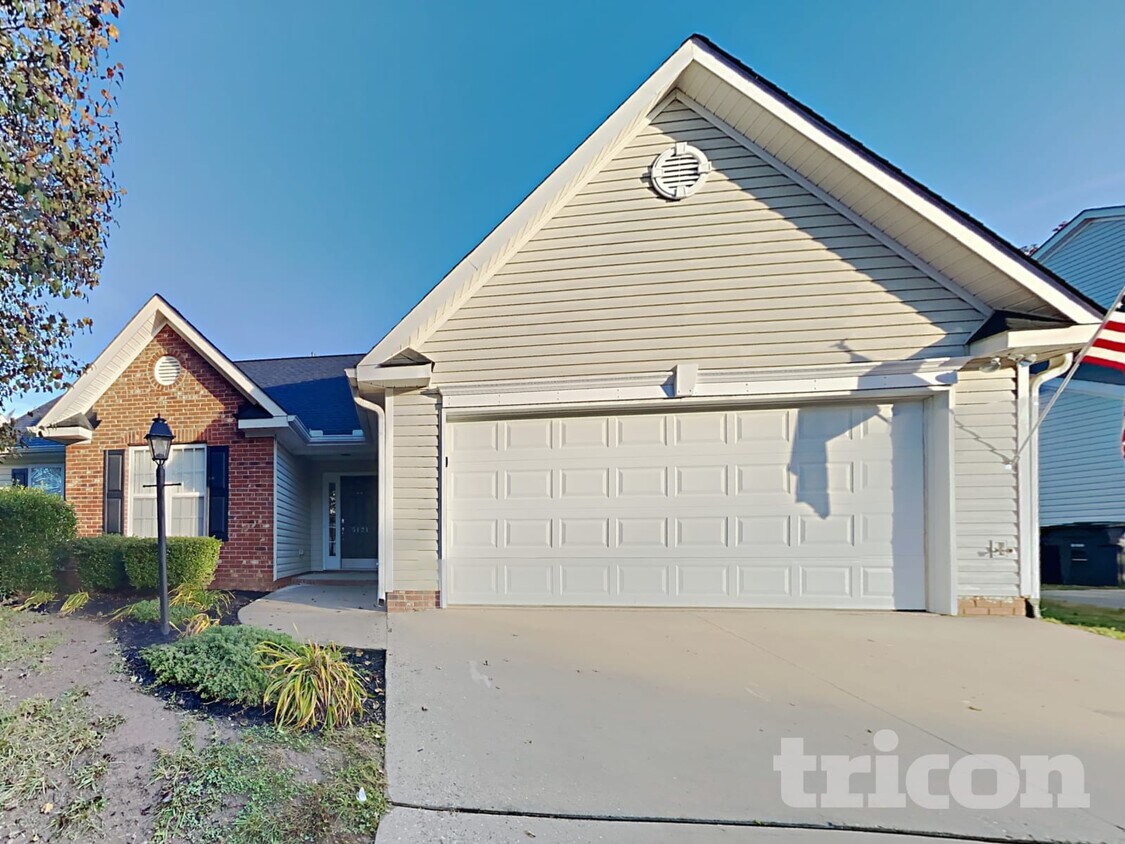 Foto principal - 5121 Benjamin Ct