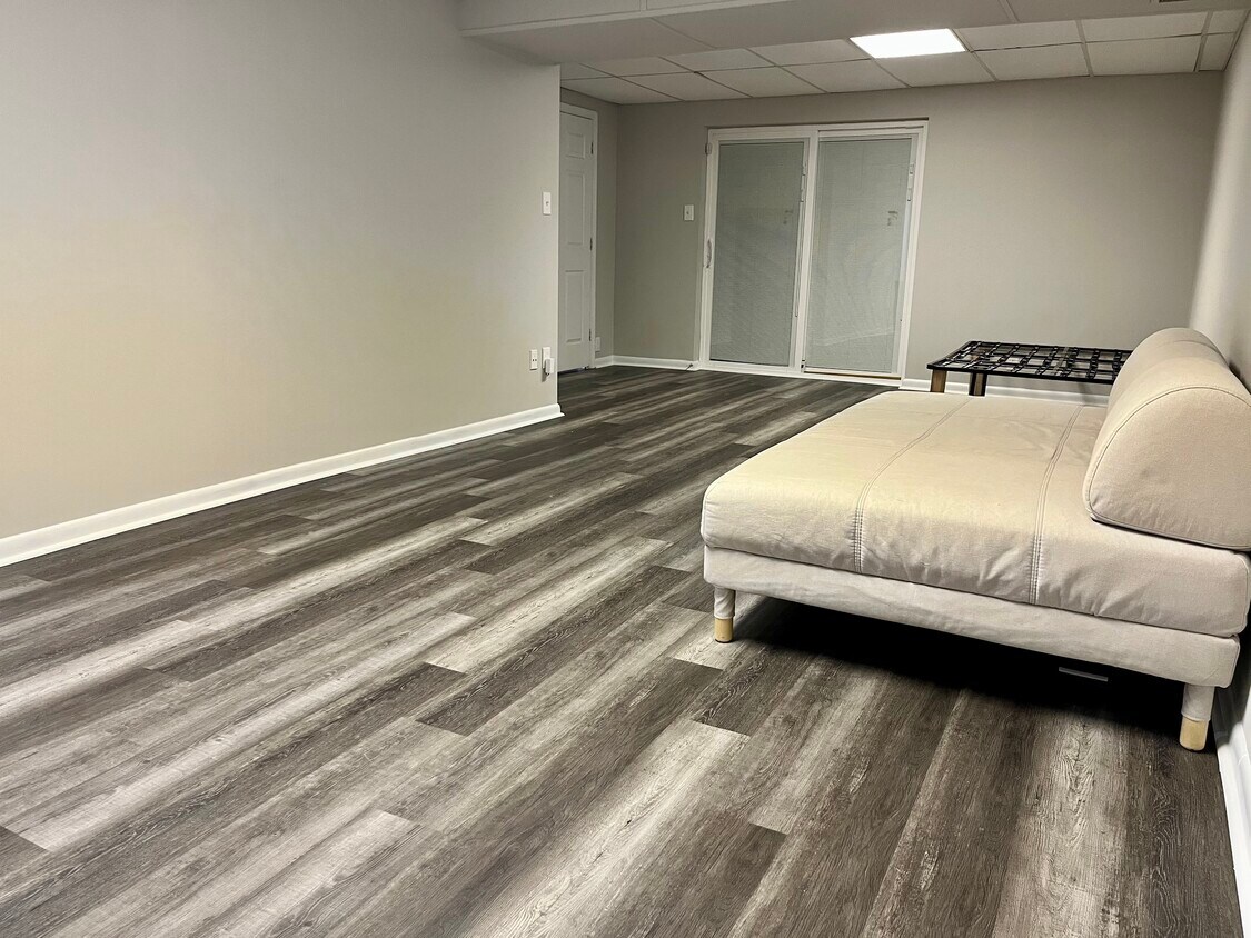 1318 Shallow Ford Rd Unit Basement, Herndon, VA 20170 Apartments in Herndon, VA