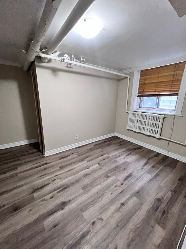 Photo du bâtiment - 1225-1229 Rue Mackay