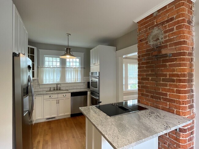 Building Photo - T.R. Lawing Property in the Elizabeth Neig...