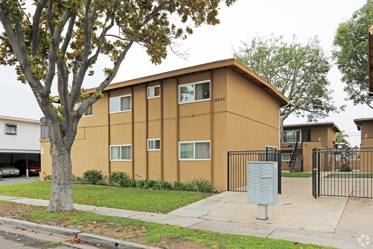 Primary Photo - 12692 Sunswept Ave