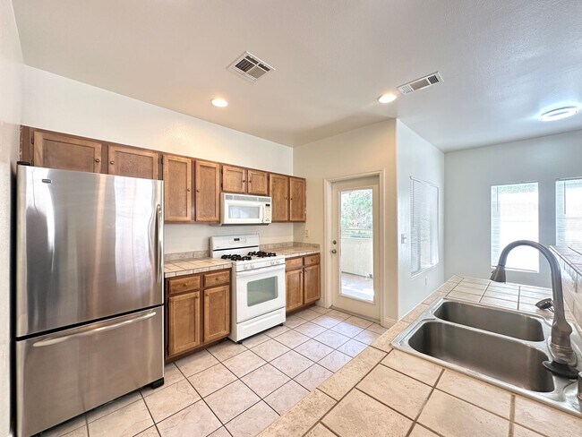 Foto del edificio - 1501 Cardinal Peak Ln