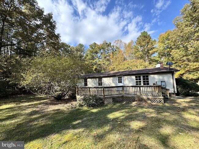 Foto del edificio - 340 Faucetts Rd