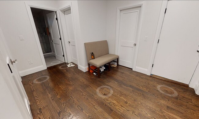 Building Photo - 6 Strathmore Rd