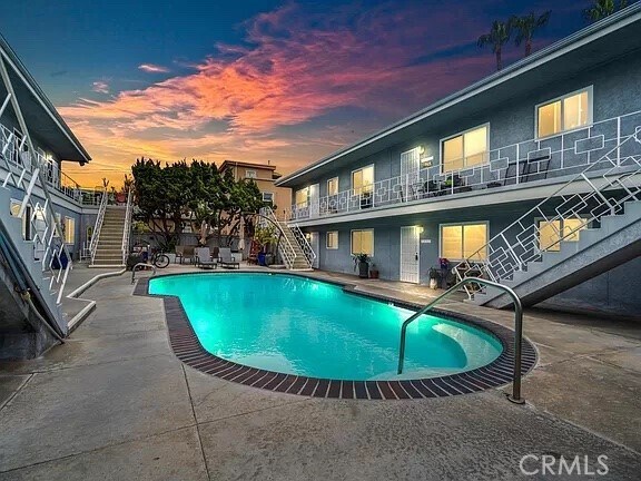 Foto del edificio - 5057 Mission Blvd