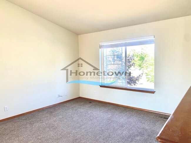 Foto del edificio - Beautiful 4 Bed 2 Bath Home on Corner Lot ...