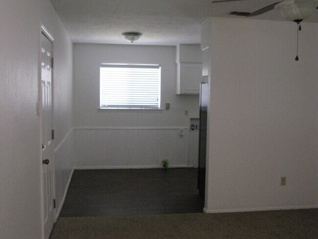 Building Photo - 2705 Bagley Ave