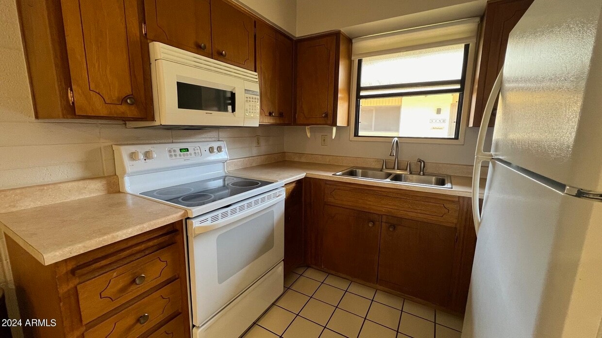 6721 McDowell Rd Unit B314, Scottsdale, AZ 85257 Room for Rent in