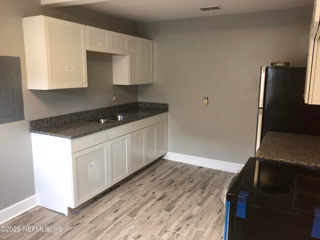 Foto del edificio - 925 Phillips St