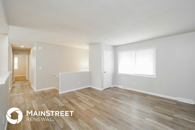 Foto del edificio - 6302 E 140th Terrace