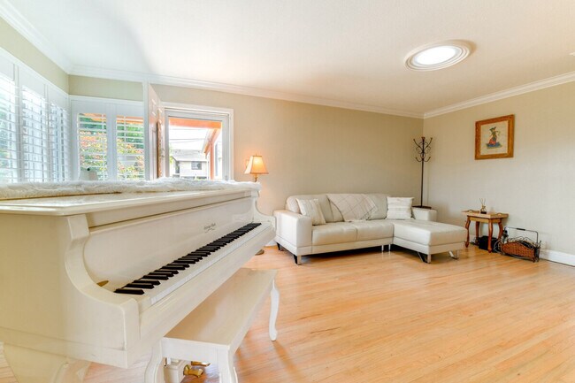 Foto del edificio - 2355 21st St