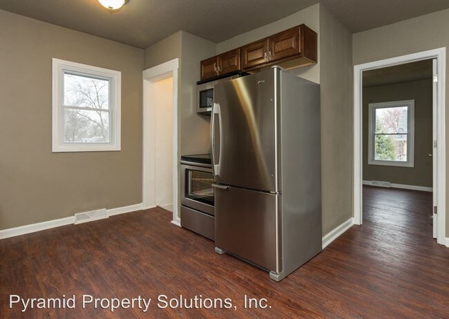 Building Photo - 4 br, 2 bath House - 1013 Pleasant View Dr