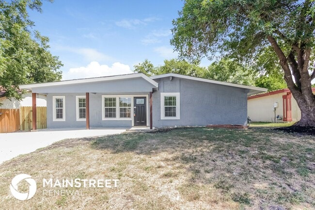 Building Photo - 6831 Blue Lake Dr