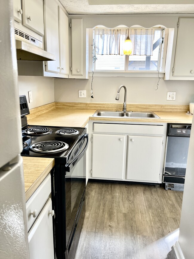 589 Delzan Plz, Lexington, KY 40503 Townhome Rentals in Lexington KY