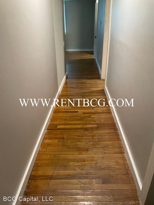 Foto del edificio - 3 br, 1 bath House - 718 South Marion St