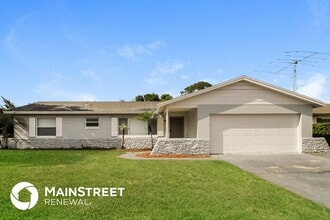 Building Photo - 215 Lochmond Dr