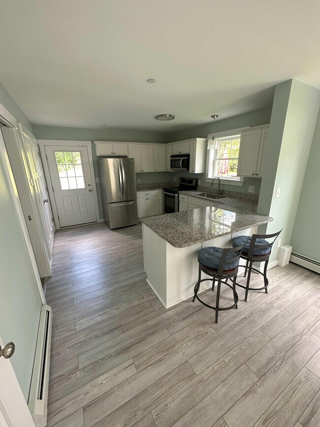 6 A Sedona Dr Unit 6A, Gorham, ME 04038 Room for Rent in Gorham, ME