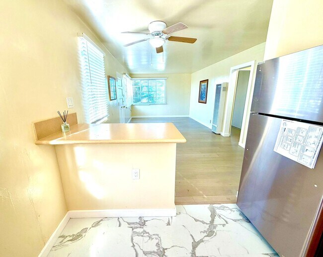 Building Photo - Palladian - S. Elman Street