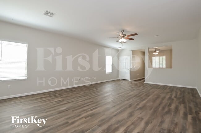 Building Photo - 11366 W Massey Dr