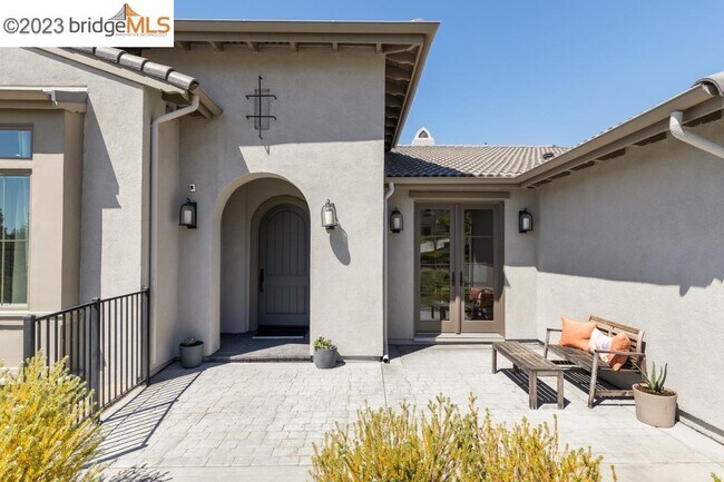 Foto del edificio - 205 Seclusion Valley Way