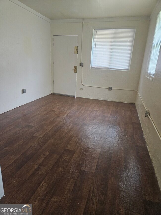Foto del edificio - 1148 Booker Ave SW