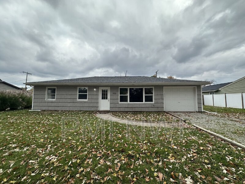 Foto principal - 375 Cherryfield Dr