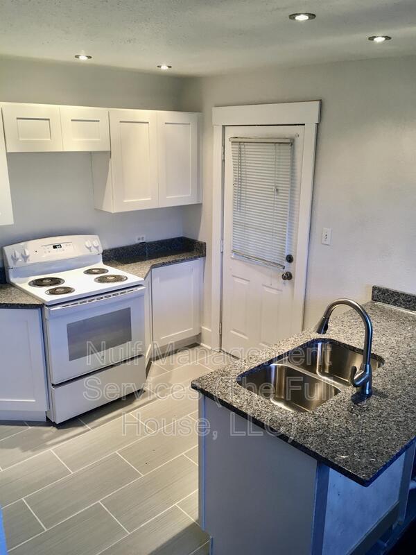 Foto principal - 125 Pentland Ave