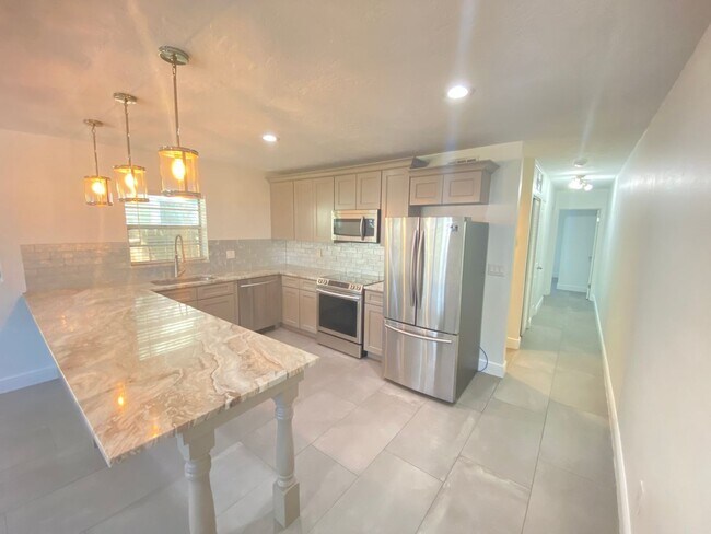 Foto del edificio - 1001 E Pine St