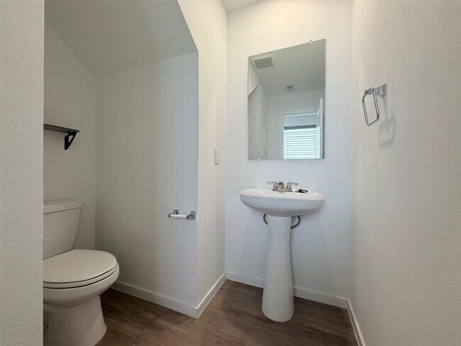 Foto del edificio - 21511 Carosella Dr