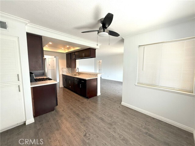 Building Photo - 25297 Tanoak Ln