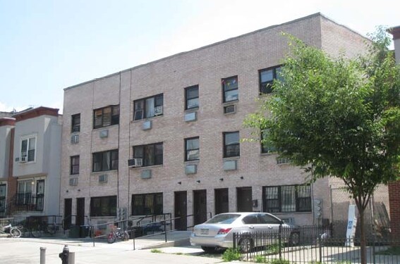 Building Photo - 684-686 Willoughby Ave