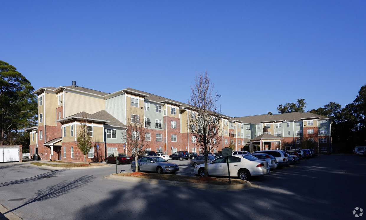 Primary Photo - Johnson Lake Apartments