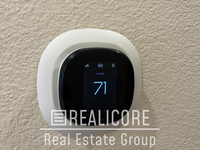Foto del edificio - 11824 Greenbluff Way