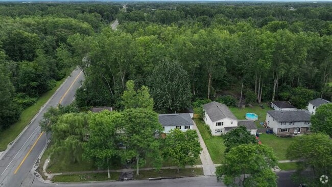  - Creekwoods Community