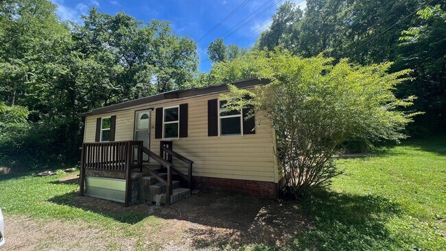 Building Photo - Affordable 2 Bedroom in Mount Pleasant