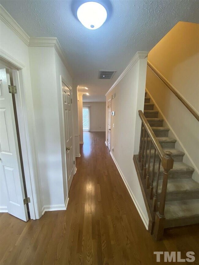 Building Photo - 3108 Coachman's Way