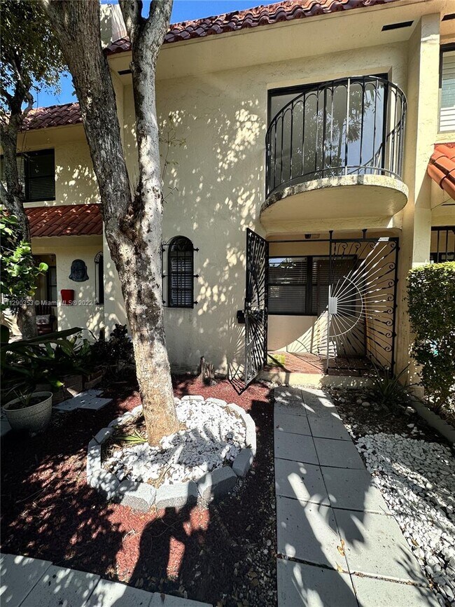 1557 NE 105th St, Miami Shores, FL 33138 Townhome Rentals in Miami