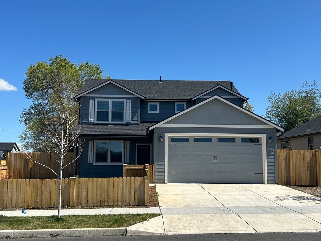 Primary Photo - New 3 Bedroom / 2.5 Bathroom + Office Hous...