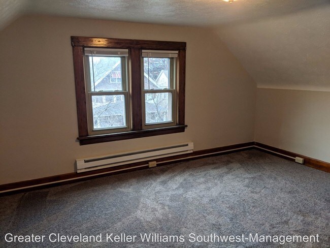 Building Photo - 1551-1553 Winton Ave