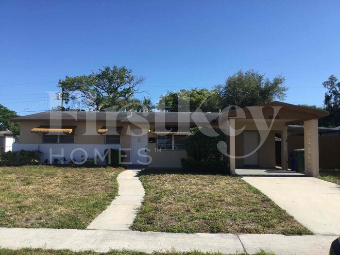 Primary Photo - 6920 SW 5th St
