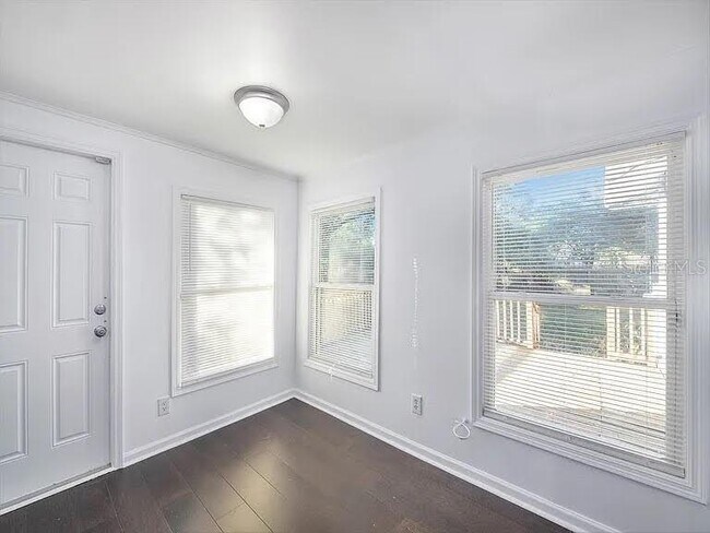 Foto del edificio - 4211 12th Ave S