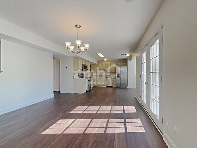 Foto del edificio - 7125 Ghiradelli Rd