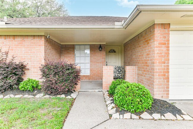 Foto del edificio - 2226 W Clare St