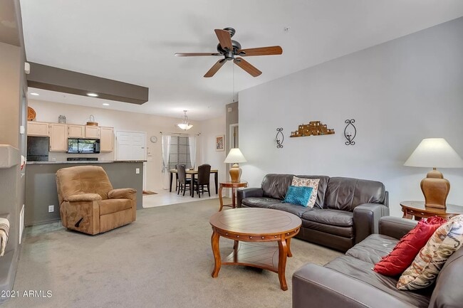 Building Photo - 9253 N Firebrick Dr