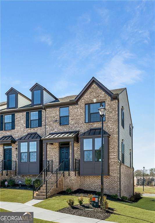 Building Photo - 3000 Zuma St