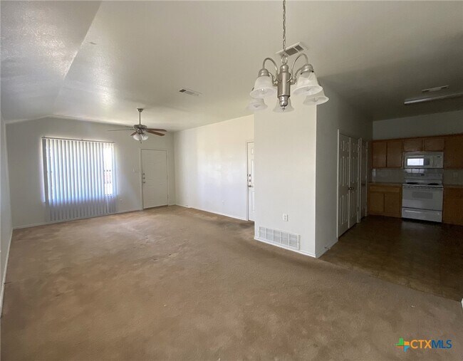 Foto del edificio - 2802 Ashley Dr