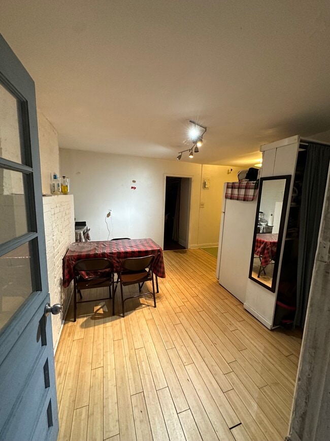 Building Photo - 411 Bergen St