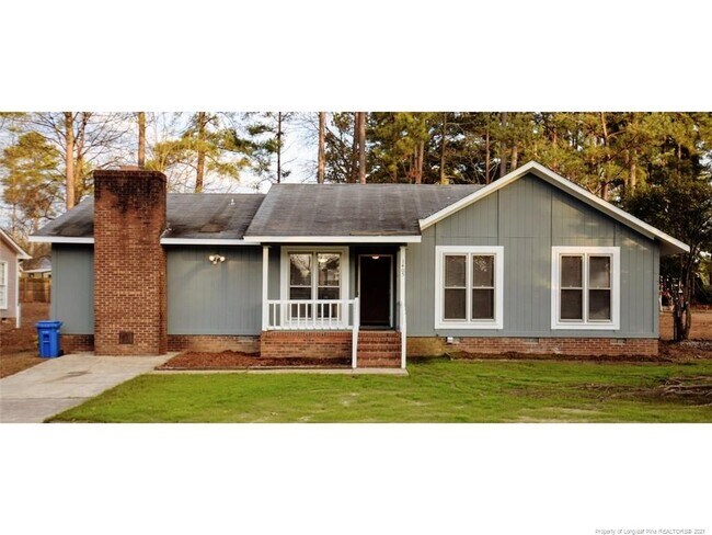 Building Photo - 1405 Pamalee Dr