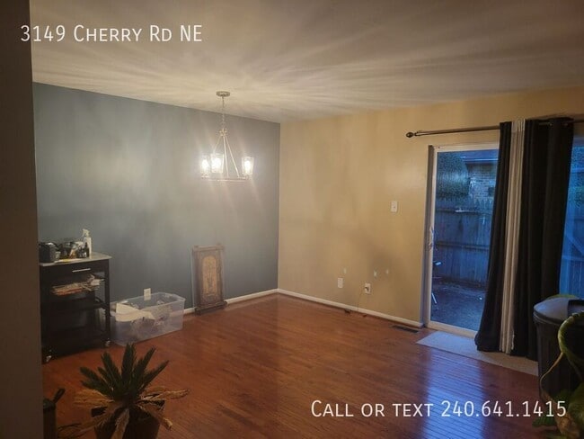Photo - 3149 Cherry Rd NE House